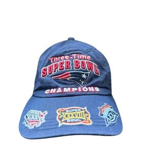 Vintage New England Patriots Super Bowl hat
One size fits all! Snap back